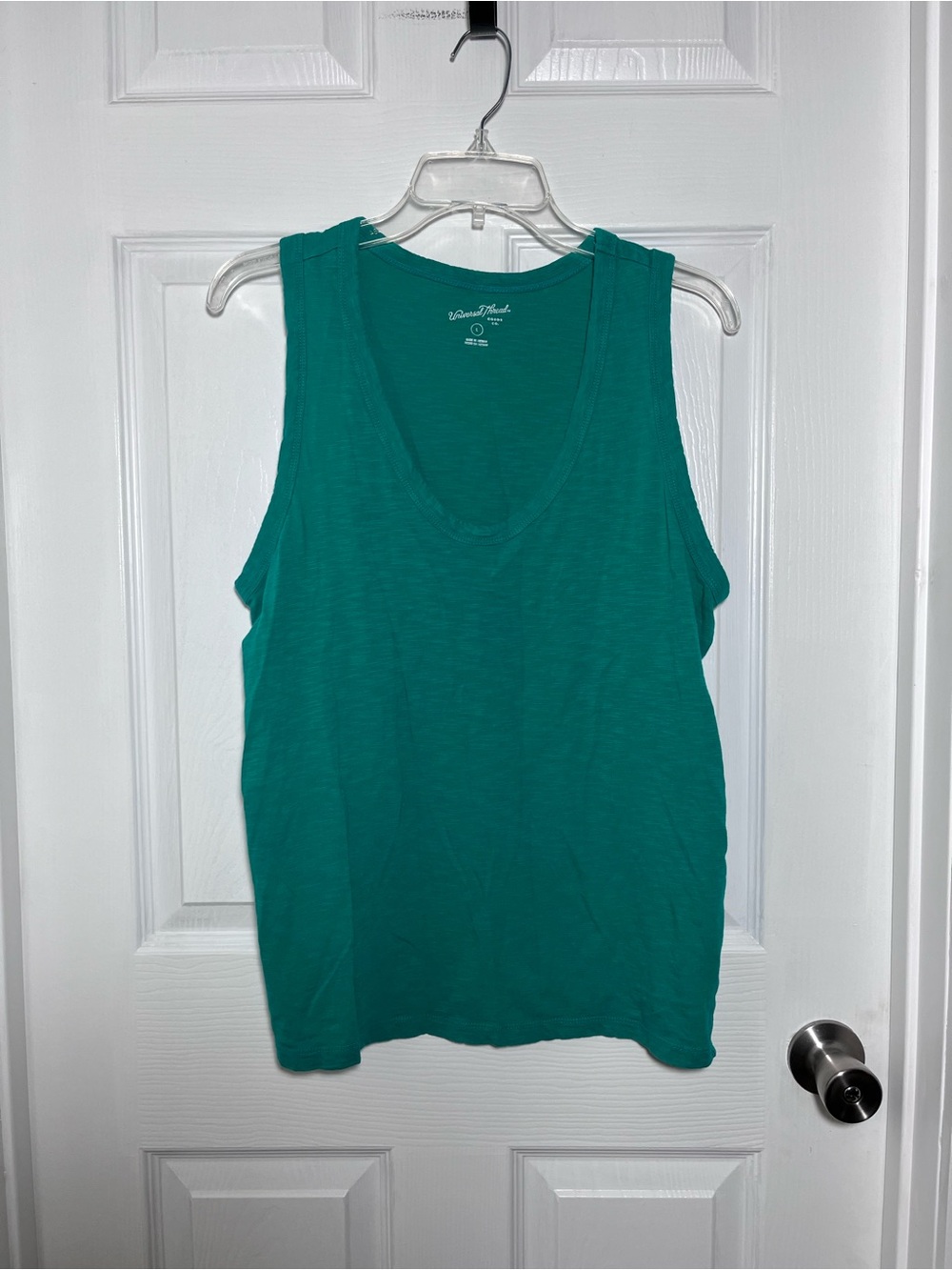 Universal Thread Green Scoop Neck Women's Tank Top